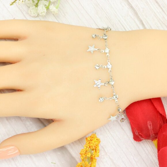 "Trendy Handmade Bracelet – A Thoughtful Gift for Girls & Women | UNVRC1311 - Picture 2 of 10